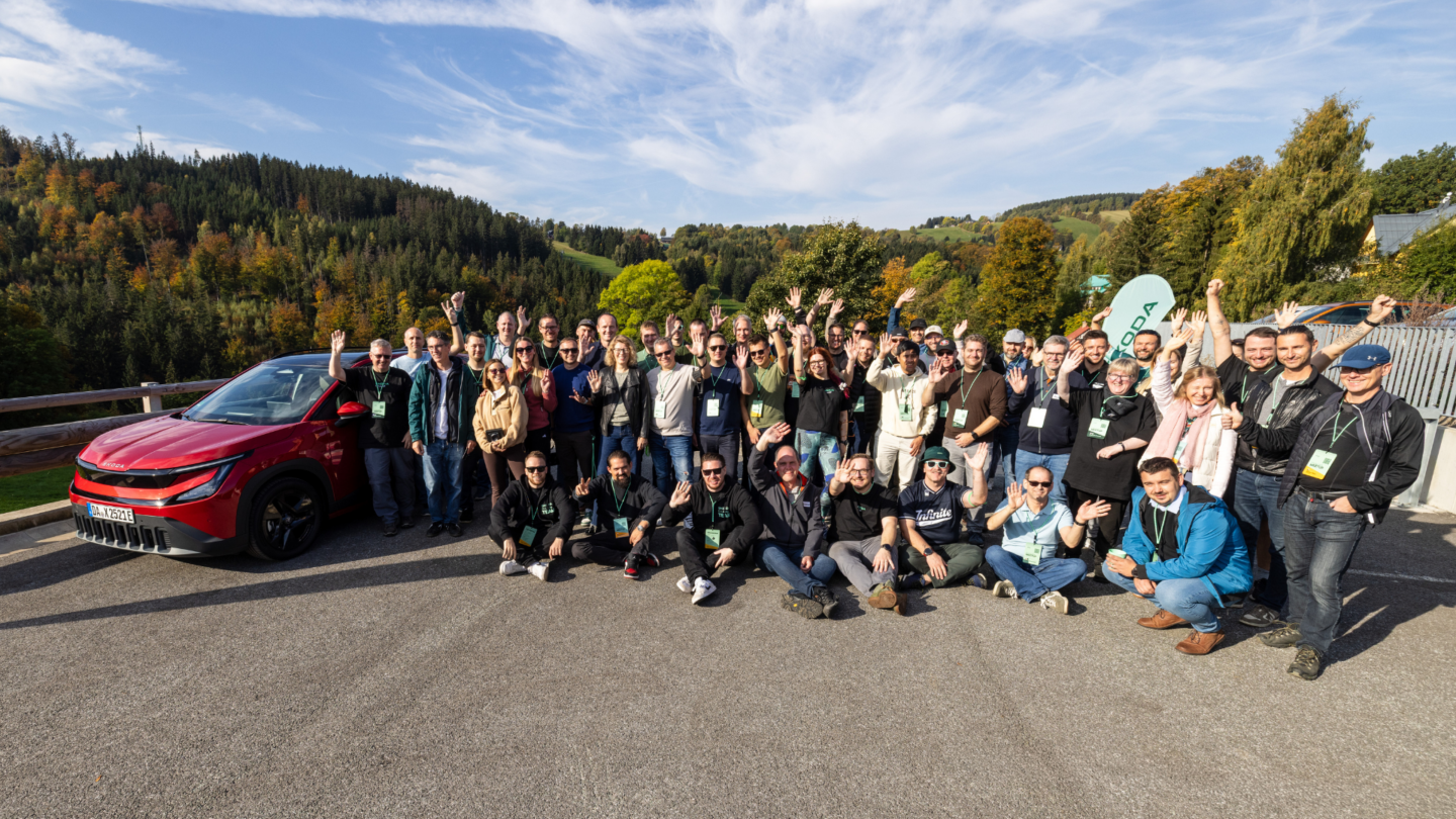 Владельцы электромобилей Škoda испытали Epiq, Elroq, Enyaq и Peaq на встрече EV Lounge